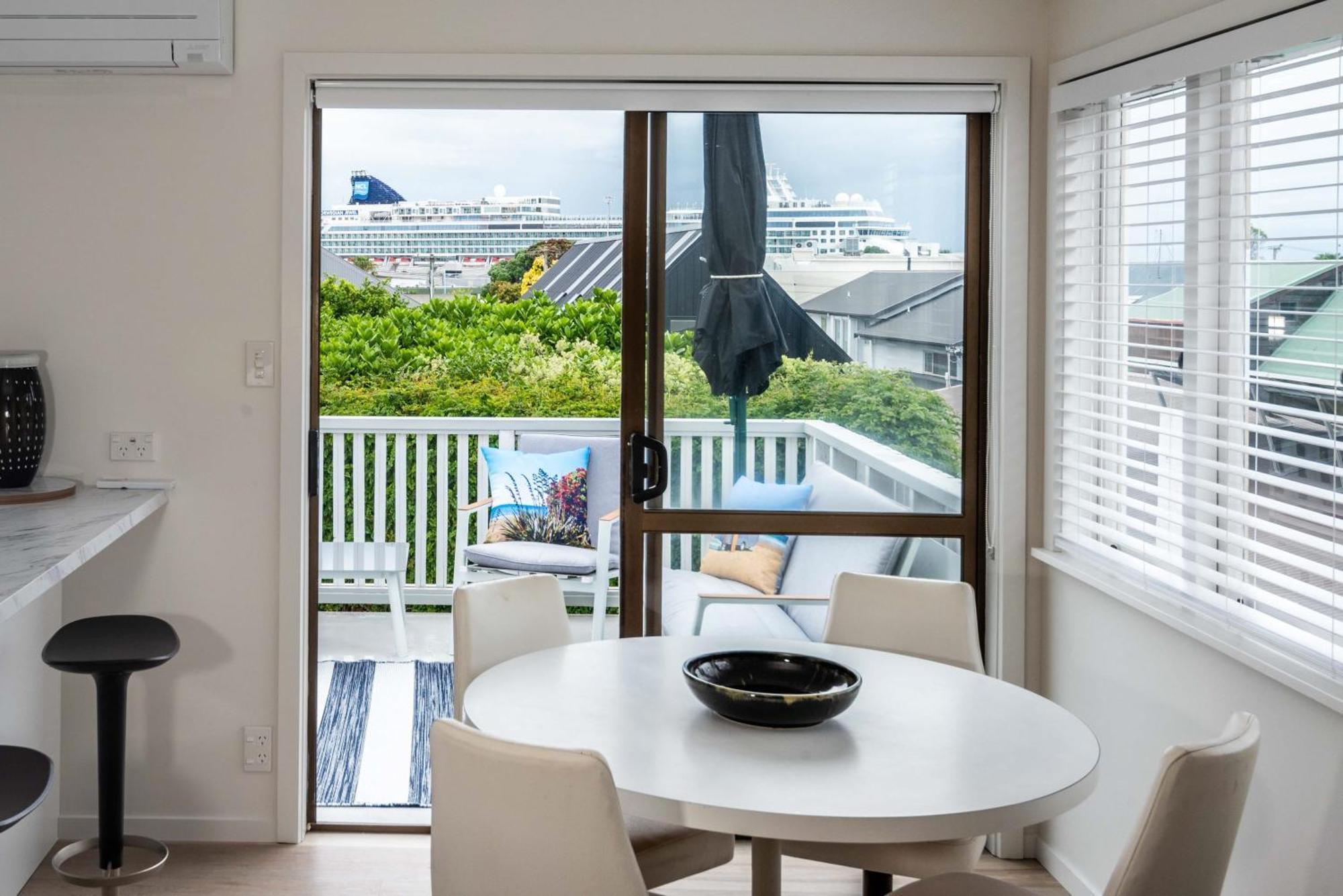 Awesome Beach House On Oceanview Road Mount Maunganui Eksteriør billede
